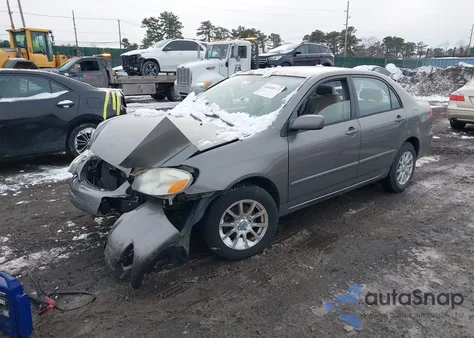 2004 Toyota Corolla Le z USA, uszkodzony, nr VIN 2T1BR32E24C175841